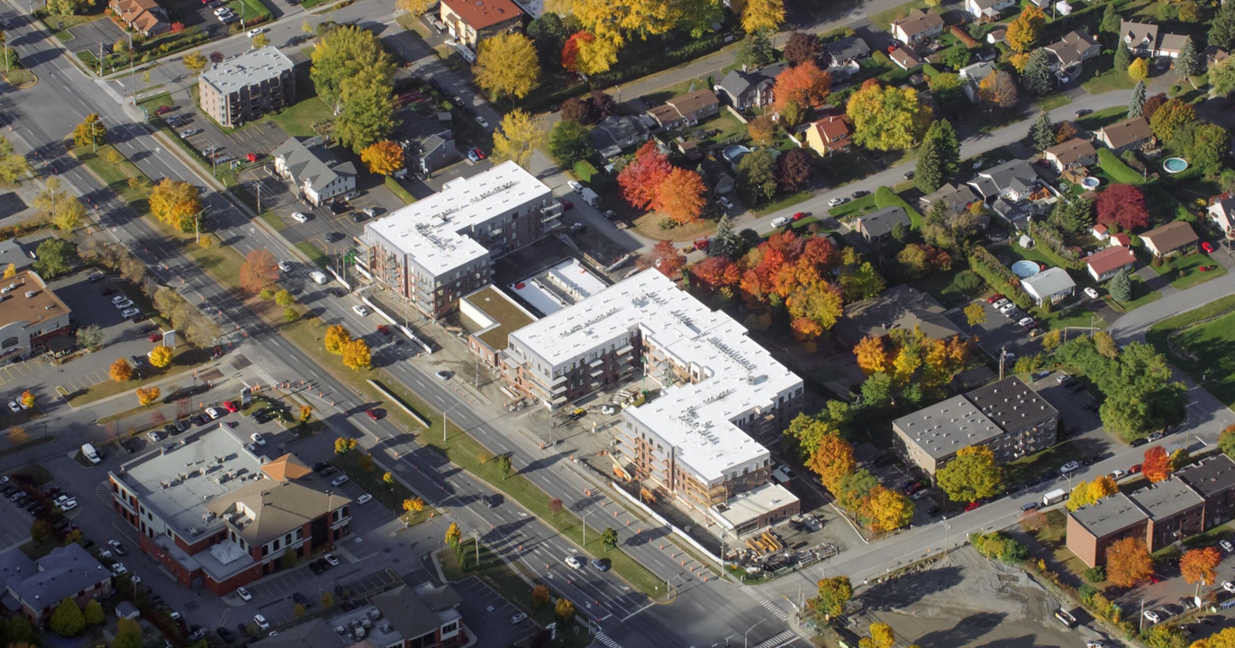 Aera Signature Saint-Hilaire in Mont-St-Hilaire, QC - Building Photo