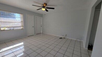 6947 Brentford Rd in Sarasota, FL - Building Photo - Building Photo