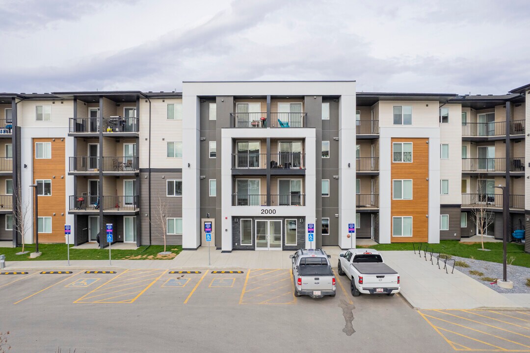 Evanston Ridge in Calgary, AB - Building Photo