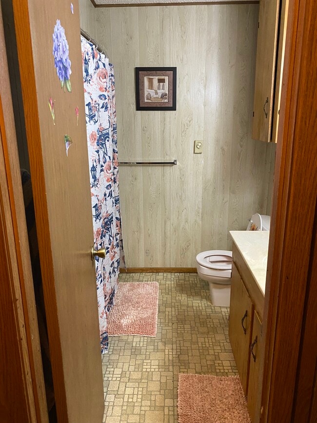 218 Redbud Ln, Unit B in New Braunfels, TX - Foto de edificio - Building Photo