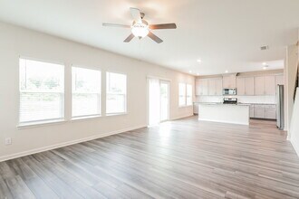 5834 Un Grv Dr in Braselton, GA - Building Photo - Building Photo