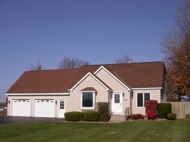 5645 NY-5 in Vernon, NY - Building Photo