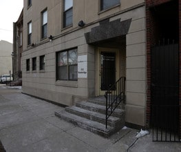 322-326 Bainbridge St in Philadelphia, PA - Building Photo - Building Photo