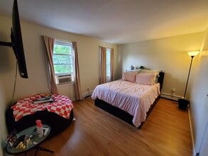 16 Mechanic St in Bayonne, NJ - Building Photo - Building Photo