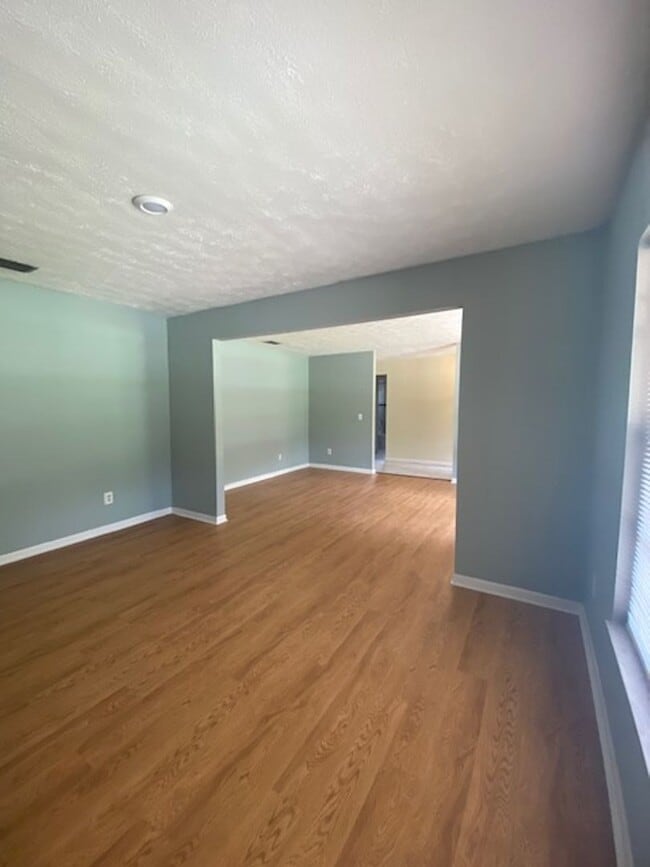 1517 Loretta Ct in Brandon, FL - Building Photo - Building Photo