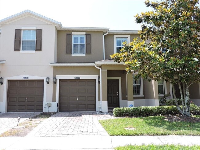 property at 10612 Savannah Plantation Ct