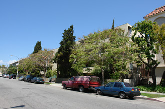 430 S Berendo St in Los Angeles, CA - Foto de edificio - Building Photo