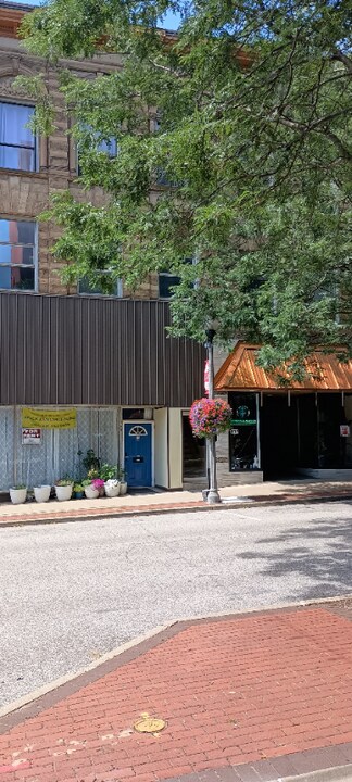 617 Market St in Parkersburg, WV - Foto de edificio