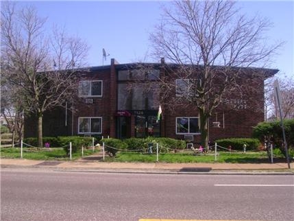 Squire Apartments in St. Louis, MO - Building Photo