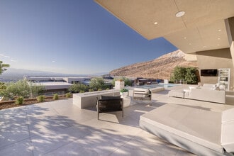 663 Palisade Rim Dr in Henderson, NV - Building Photo - Building Photo