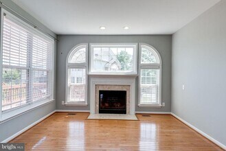 43831 Chadwick Terrace in Ashburn, VA - Building Photo - Building Photo