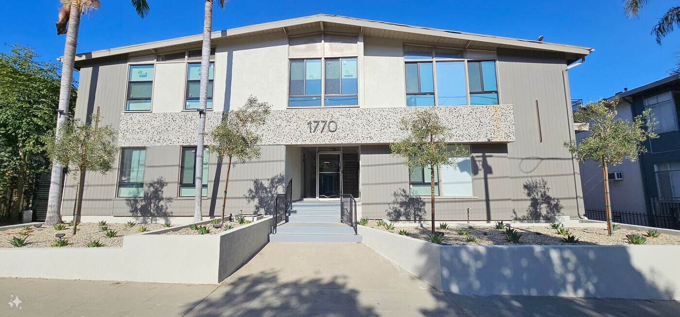 El Cerrito Place in Los Angeles, CA - Foto de edificio