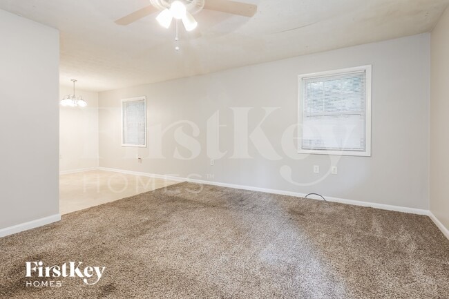 252 N Lake Dr in Jonesboro, GA - Building Photo - Building Photo