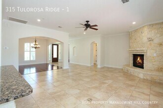 315 Tulorosa Ridge in Helotes, TX - Building Photo - Building Photo