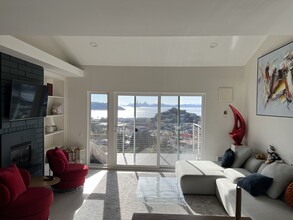 45 Harbor Oak Dr, Unit 34 in Tiburon, CA - Foto de edificio - Building Photo