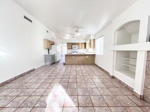 3845 Intermezzo Way in North Las Vegas, NV - Building Photo - Building Photo