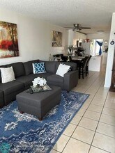 3777 NW 78th Ave in Hollywood, FL - Building Photo - Building Photo
