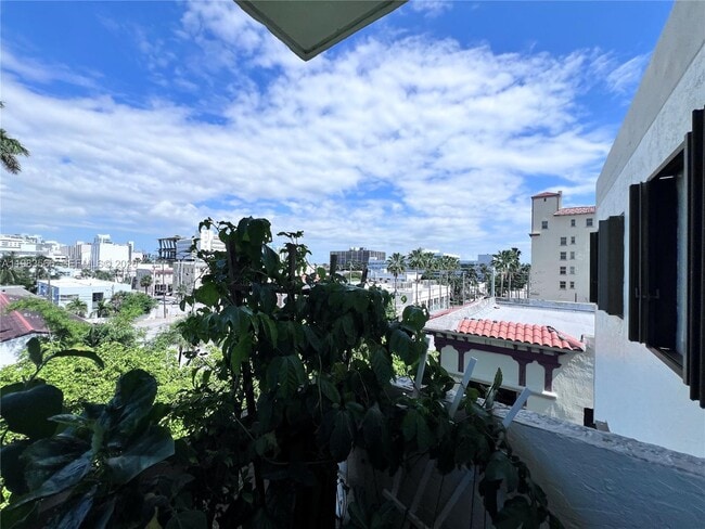 1617 Jefferson Ave in Miami Beach, FL - Building Photo - Building Photo