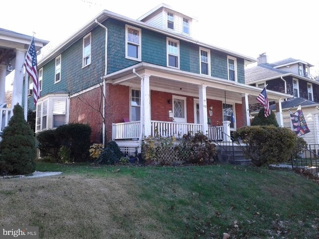 property at 1132 Stirling St