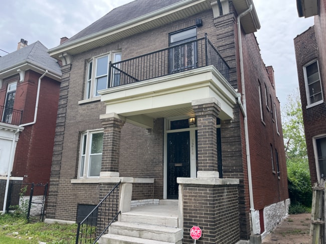 3214 Natural Bridge Ave in St. Louis, MO - Building Photo - Building Photo