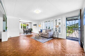 5701 Haleola St in Honolulu, HI - Building Photo - Building Photo