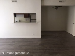 1444 Centinela Ave-Unit -Apt. 4 in Los Angeles, CA - Building Photo - Building Photo
