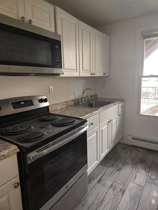 property at 1107 Howard St