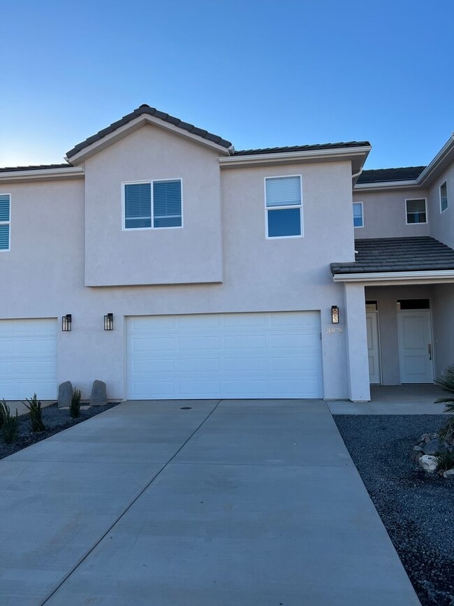 property at 3878 Mustang Vly Dr