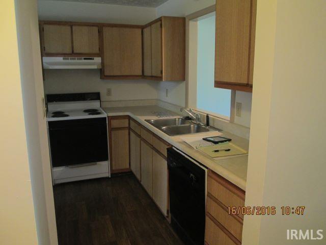 1302 S Hickory Grove Ln in Bloomington, IN - Building Photo - Building Photo