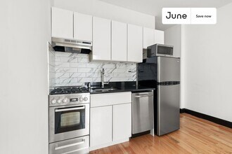 20 Avenue A Ave in New York, NY - Building Photo - Building Photo