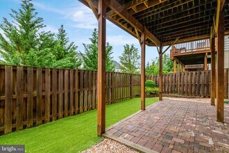 6809 Morning Brook Terrace in Alexandria, VA - Building Photo - Building Photo