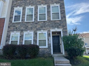 2707 Sunnyside Ln in Ellicott City, MD - Building Photo - Building Photo