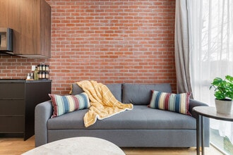 905 17th Ave, Unit SI ID1036009P in Seattle, WA - Building Photo - Building Photo