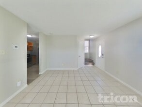 473 Overland Dr in Greenwood, IN - Foto de edificio - Building Photo