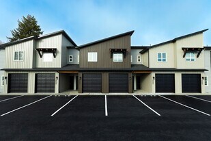 9683 N Buttercup Ln in Hayden, ID - Building Photo