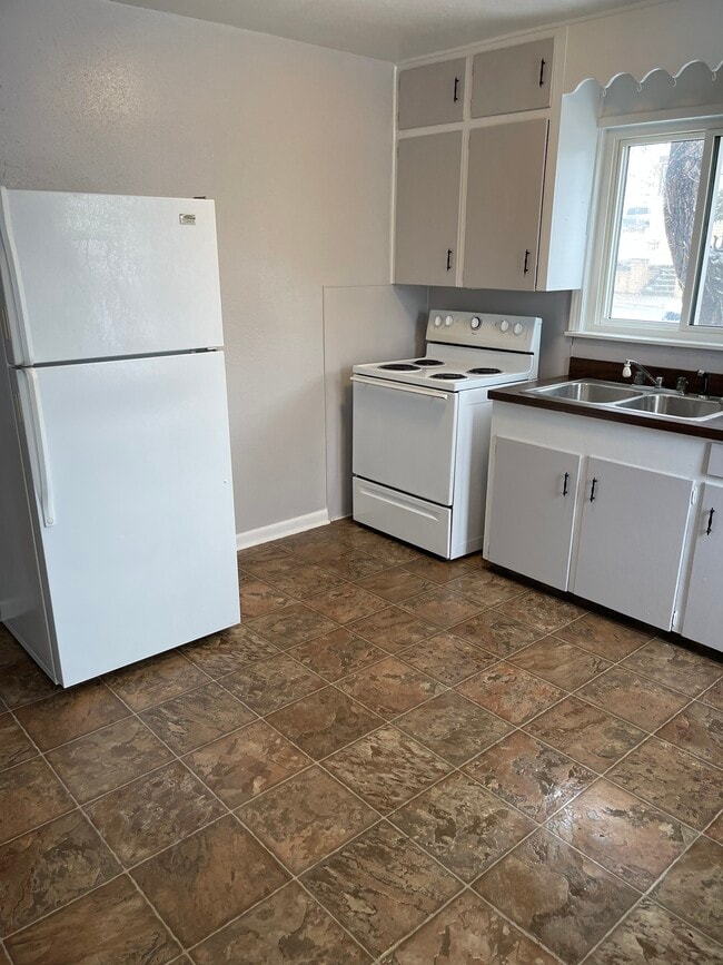 814 Alder St, Unit 814 in Rawlins, WY - Foto de edificio - Building Photo