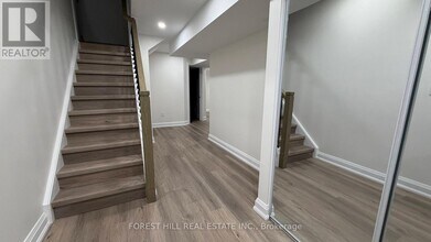 38 St Ives Cres in Whitby, ON - Building Photo - Building Photo