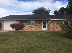 216 Versailles Ave in Garber, OK - Building Photo