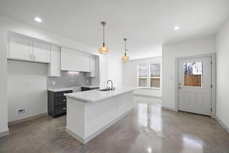 7924 Booker St in Houston, TX - Building Photo - Building Photo