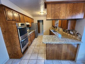 2516 E Timber Terrace in Ada, OK - Building Photo - Building Photo