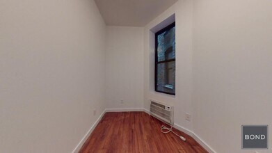 441 W 51st St in New York, NY - Building Photo - Building Photo