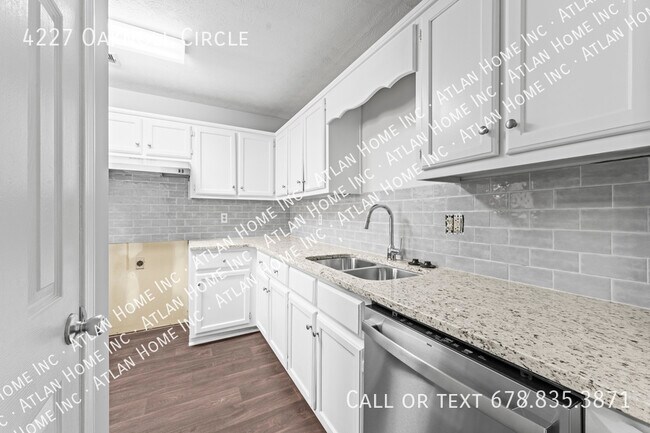 4227 Oaknoll Cir in Duluth, GA - Building Photo - Building Photo