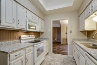 3712 Roussillon Dr photo'