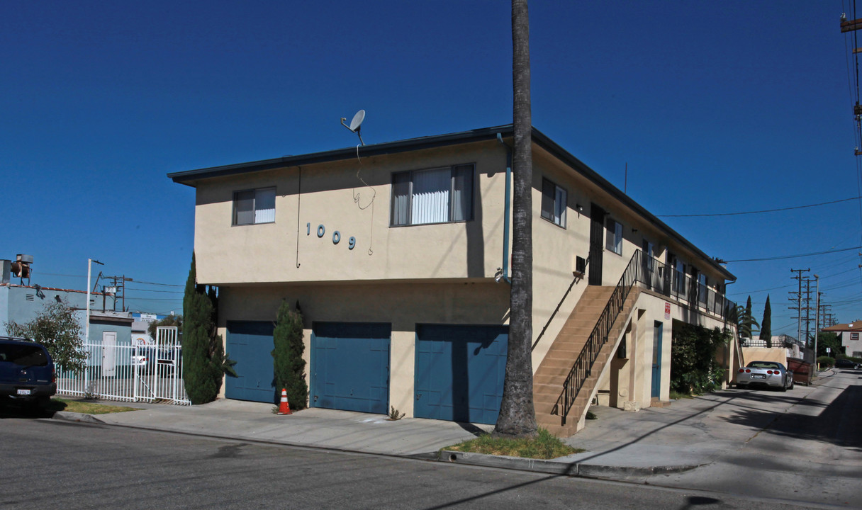 1009 Winchester Ave in Glendale, CA - Building Photo