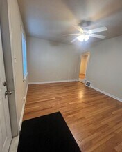 20 Derhake Rd in Florissant, MO - Building Photo - Building Photo