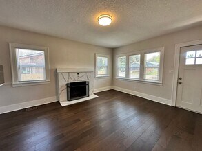 1235 N Terry St in Portland, OR - Building Photo - Building Photo