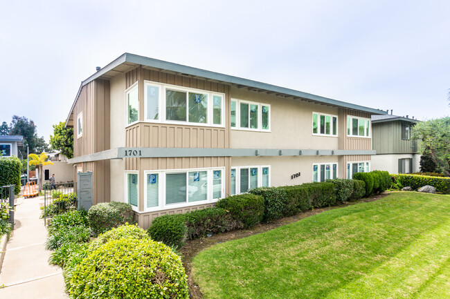 1701 Bedford Ln in Newport Beach, CA - Foto de edificio - Primary Photo