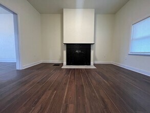 832 Excelsior St in Pittsburgh, PA - Building Photo - Building Photo