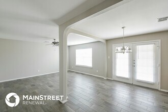 9011 Walnut Springs in Universal City, TX - Building Photo - Building Photo