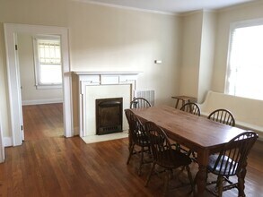 620 N Peace Haven Rd in Winston-Salem, NC - Building Photo - Building Photo